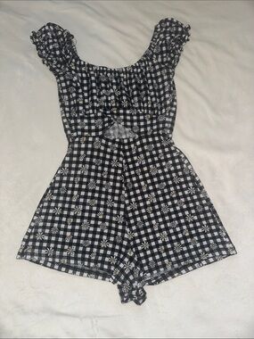 Streetwear Society Black & White Gingham Daisy One-Piece Romper